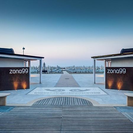Mediterraneo Hotel & Suites Cattolica Luaran gambar