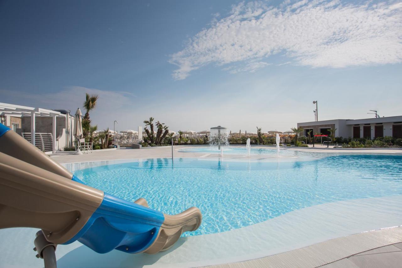 Mediterraneo Hotel & Suites Cattolica Luaran gambar