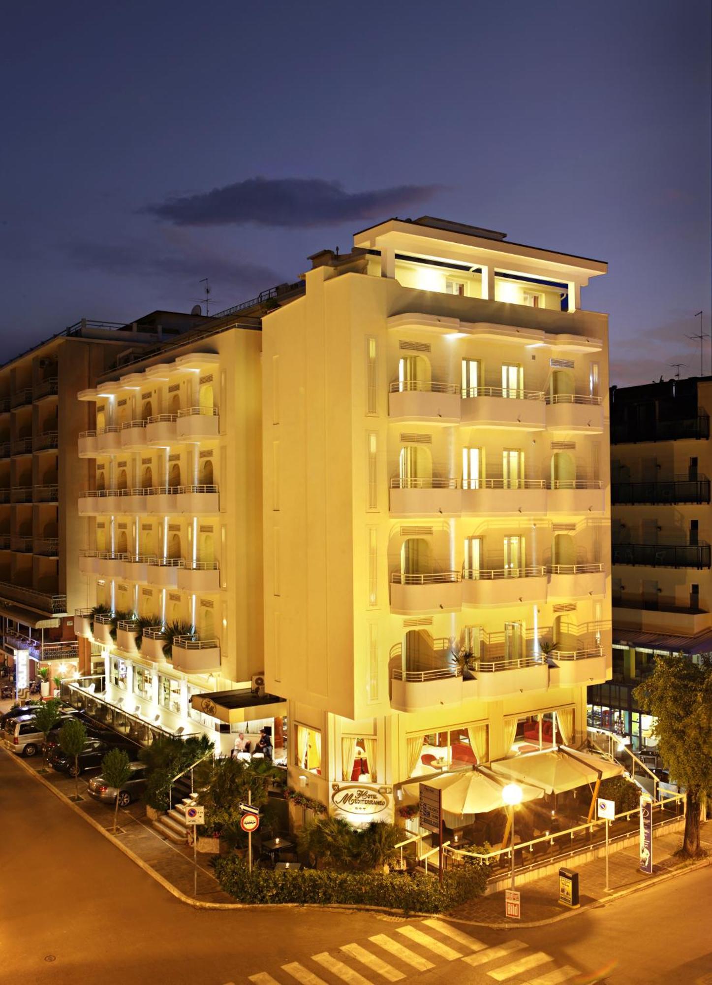 Mediterraneo Hotel & Suites Cattolica Luaran gambar
